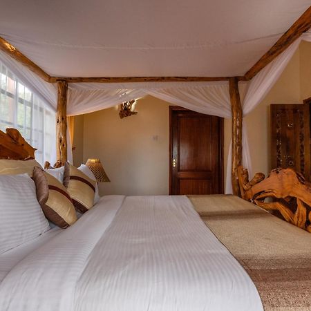 Naivasha Kongoni Lodge - Lakefront Getaway ภายนอก รูปภาพ