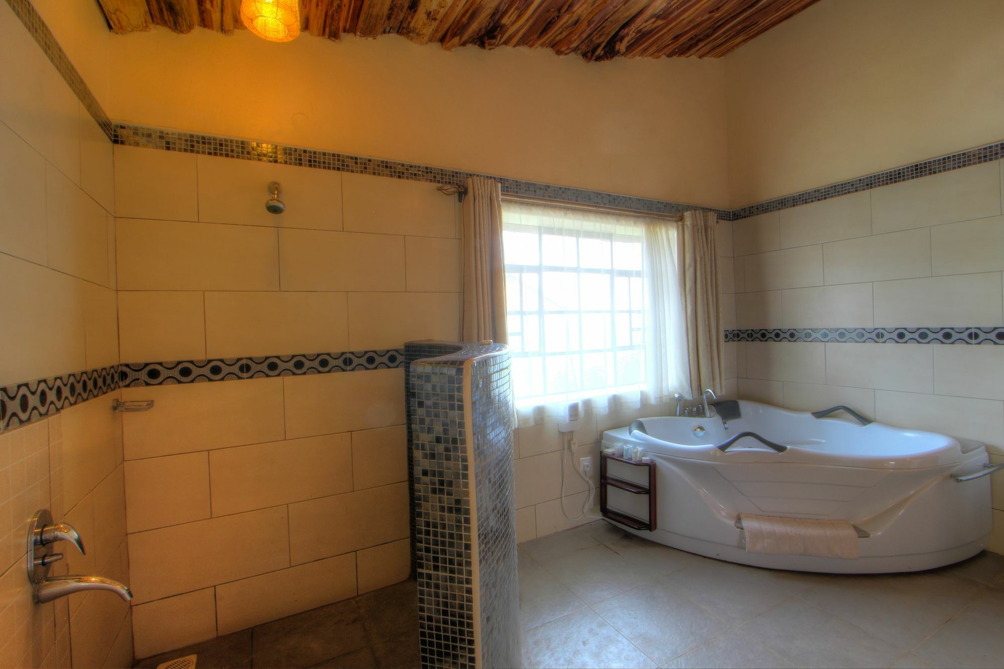 Naivasha Kongoni Lodge - Lakefront Getaway ภายนอก รูปภาพ