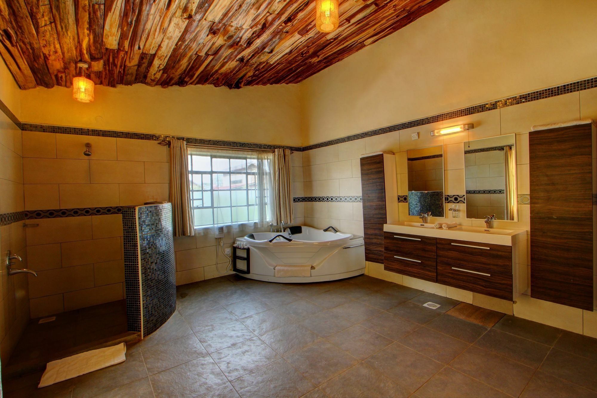 Naivasha Kongoni Lodge - Lakefront Getaway ภายนอก รูปภาพ