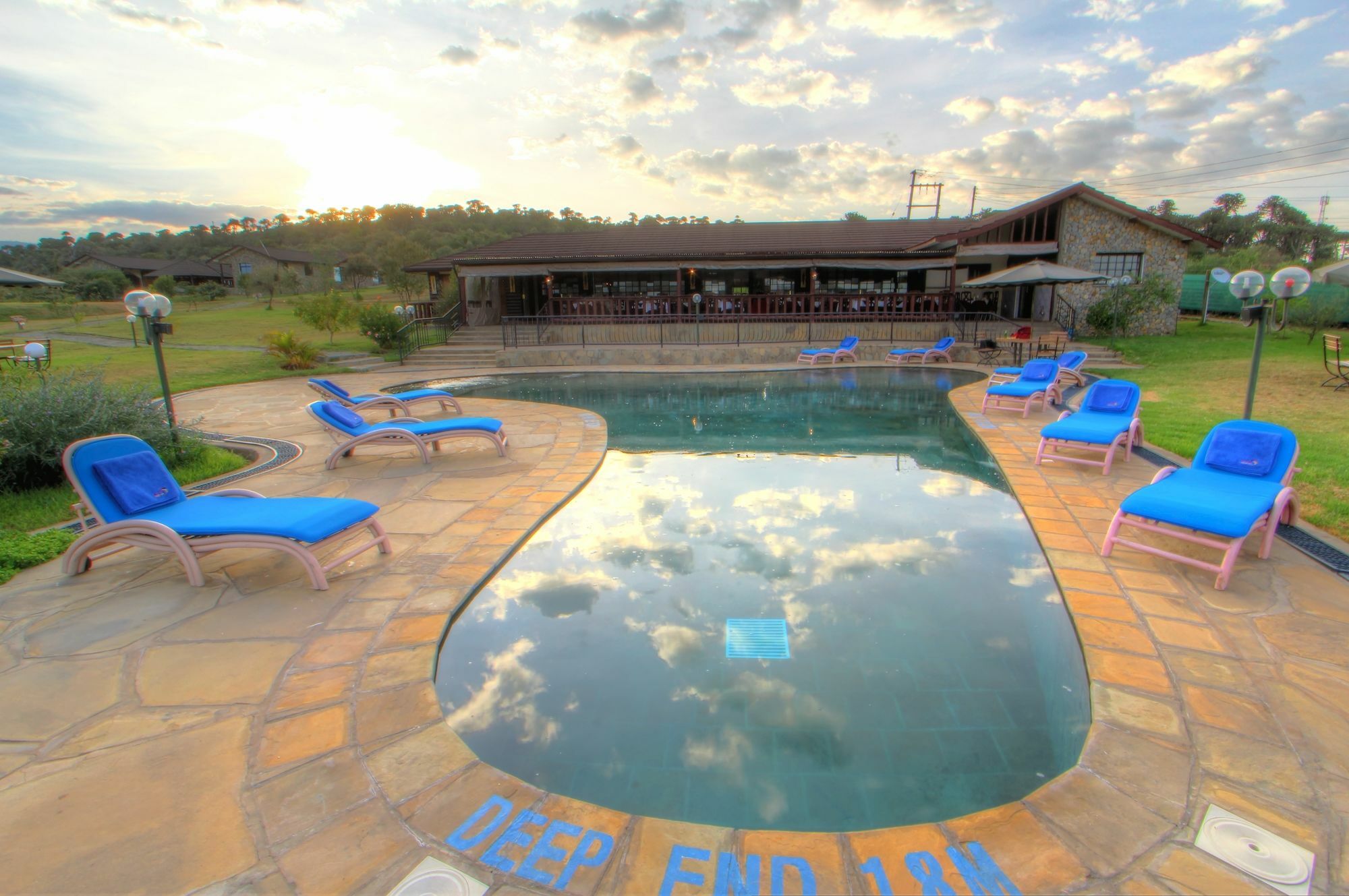 Naivasha Kongoni Lodge - Lakefront Getaway ภายนอก รูปภาพ
