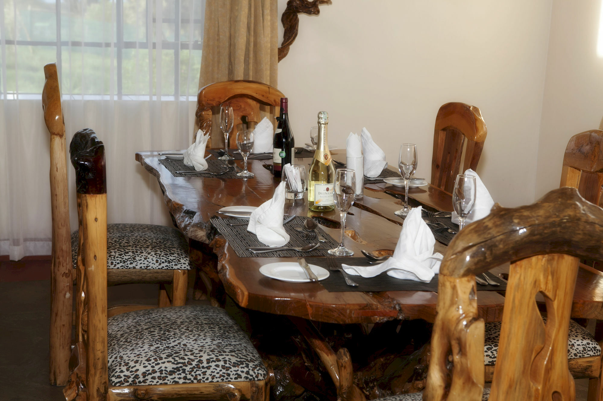 Naivasha Kongoni Lodge - Lakefront Getaway ภายนอก รูปภาพ